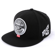 Gorra snapback negra hecha a medida